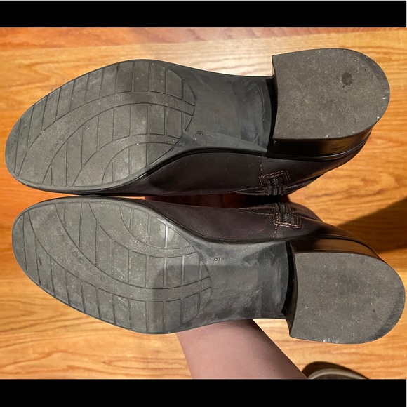 Bandolino Two-tone Brown Leather Boots - Picture 7 of 7